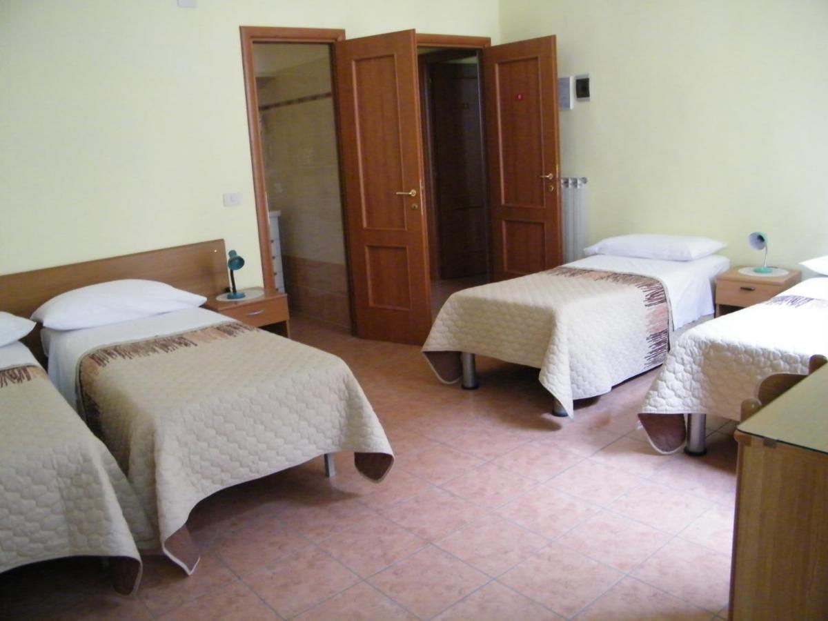Torino Central-- Rooms And Apartments - Alba Exterior foto