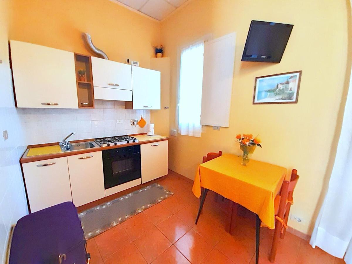 Torino Central-- Rooms And Apartments - Alba Exterior foto